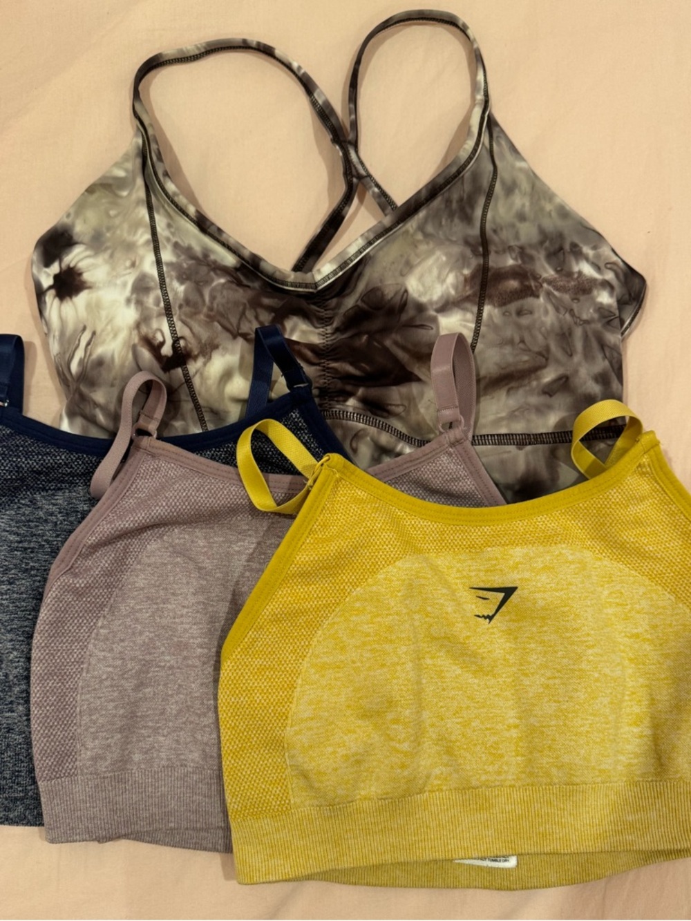 Gymshark 4 bras (size xs )